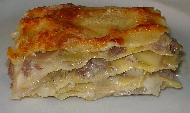 budín fideos trozo de budín de fideos