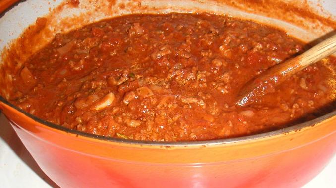 salsa boloñesa bols con salsa boloñesa