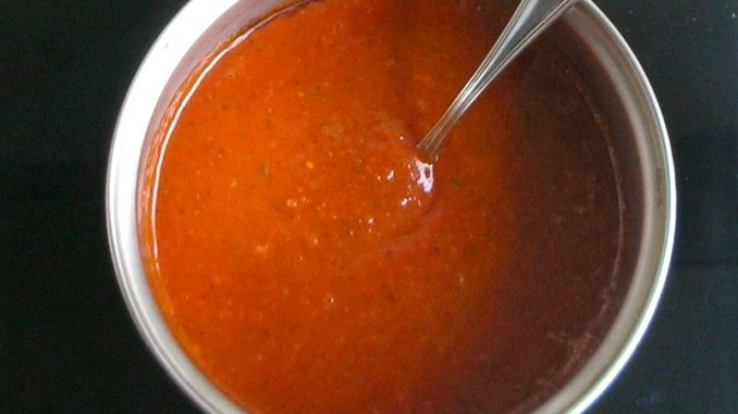 salsa especial para pastas cacerola con salsa de tomate