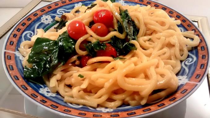 vermicelli una salsa rápida plato de vermicelli