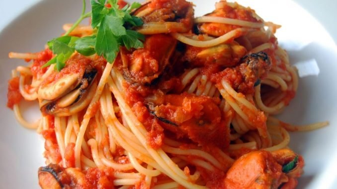 Espaguetis con mejillones